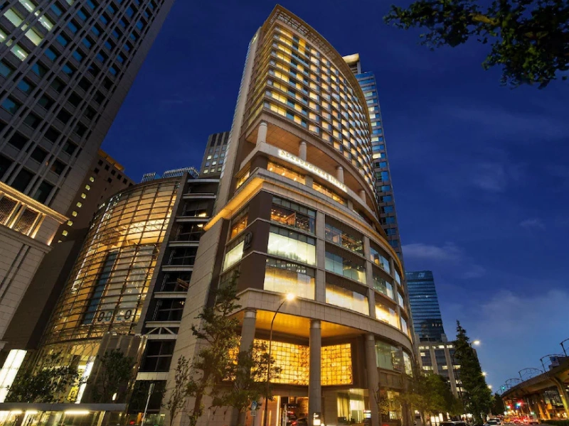 The Marunouchi Hotel in Tokyo is a refined and elegant hotel located just a minute’s walk from Tokyo Station’s Marunouchi North Exit, making it ideal for both business and leisure travelers
