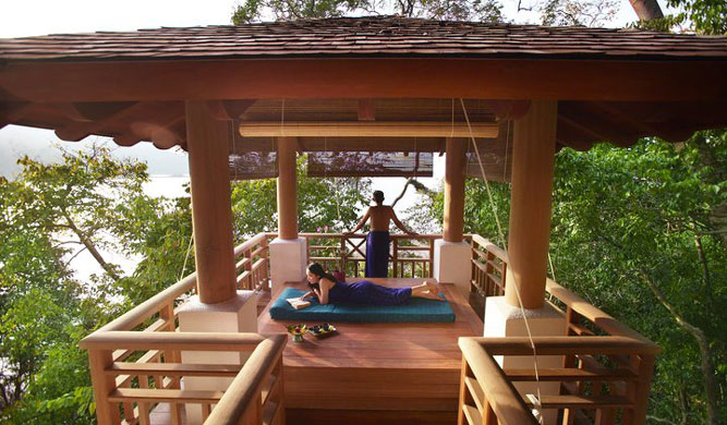 5 Organic and Luxurious Spa Retreats for Mother's Day Image