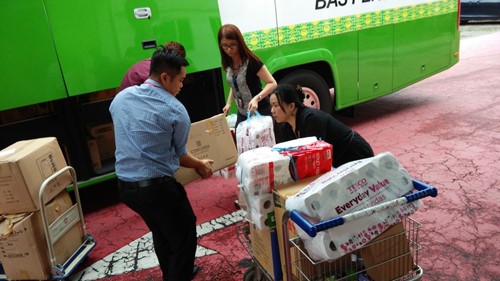 Transferring the goods to the collection point Image