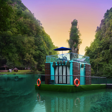 2D1N Floating Villa (Couple) Image