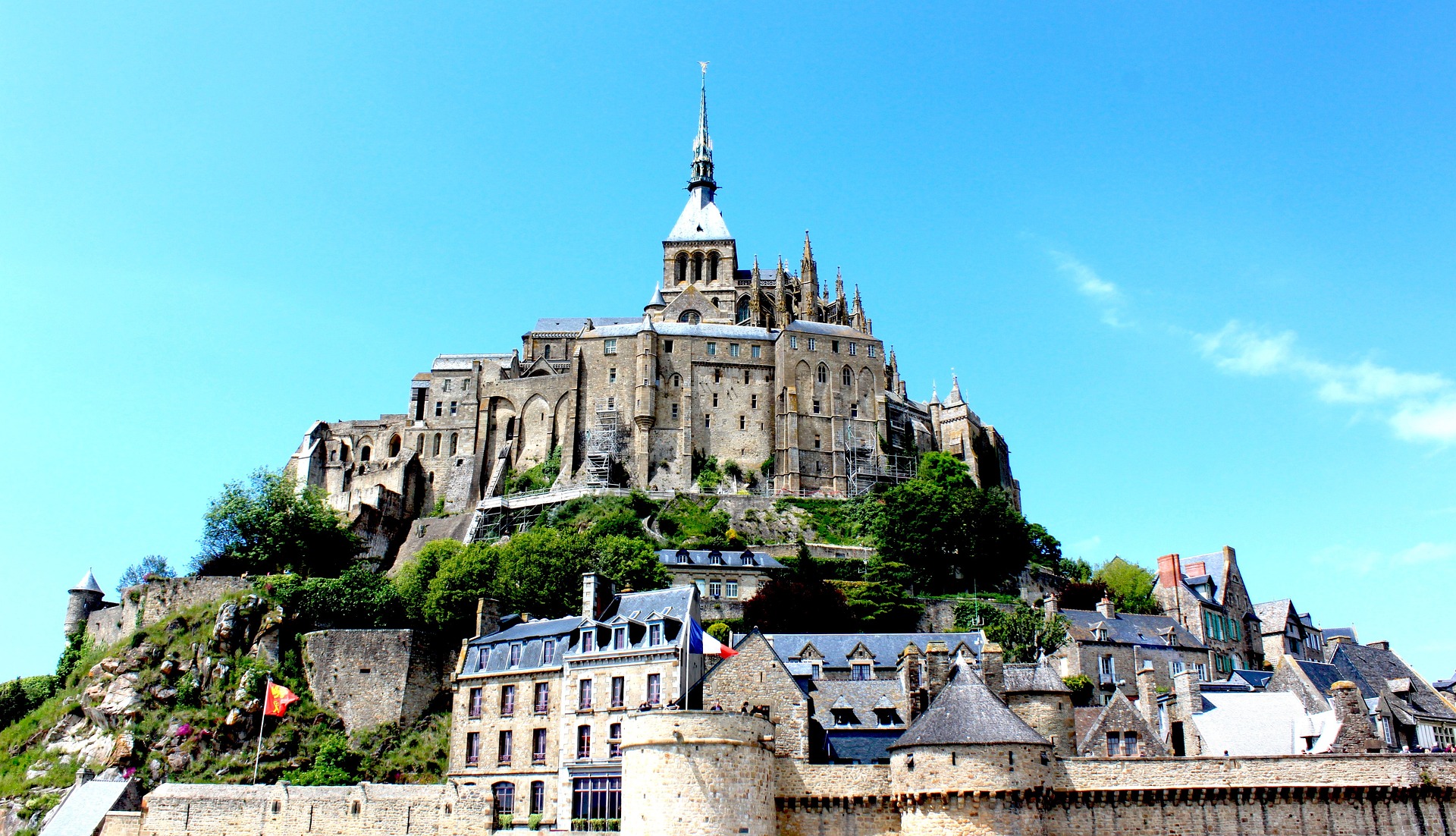 7 Fairytale Castles to Visit in Europe Image