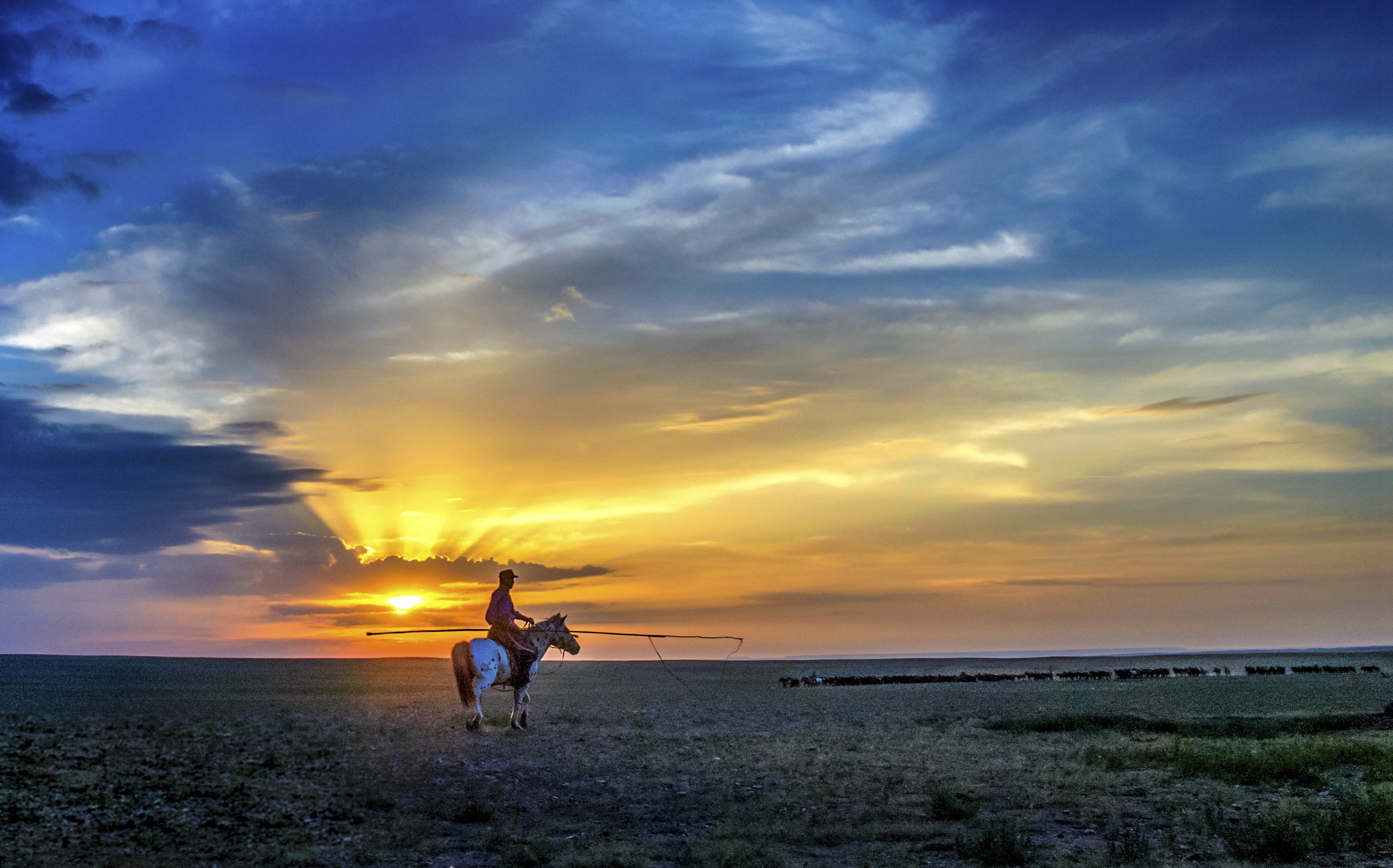 5D4N A Journey Through Inner Mongolia, China Image