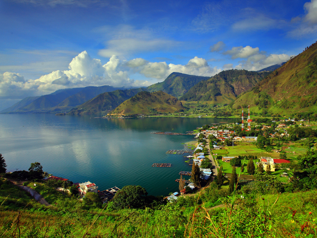 Indonesia <p>Medan - Berastagi - Lake Toba<br>(Min 2-to-go)</p> Tour Image