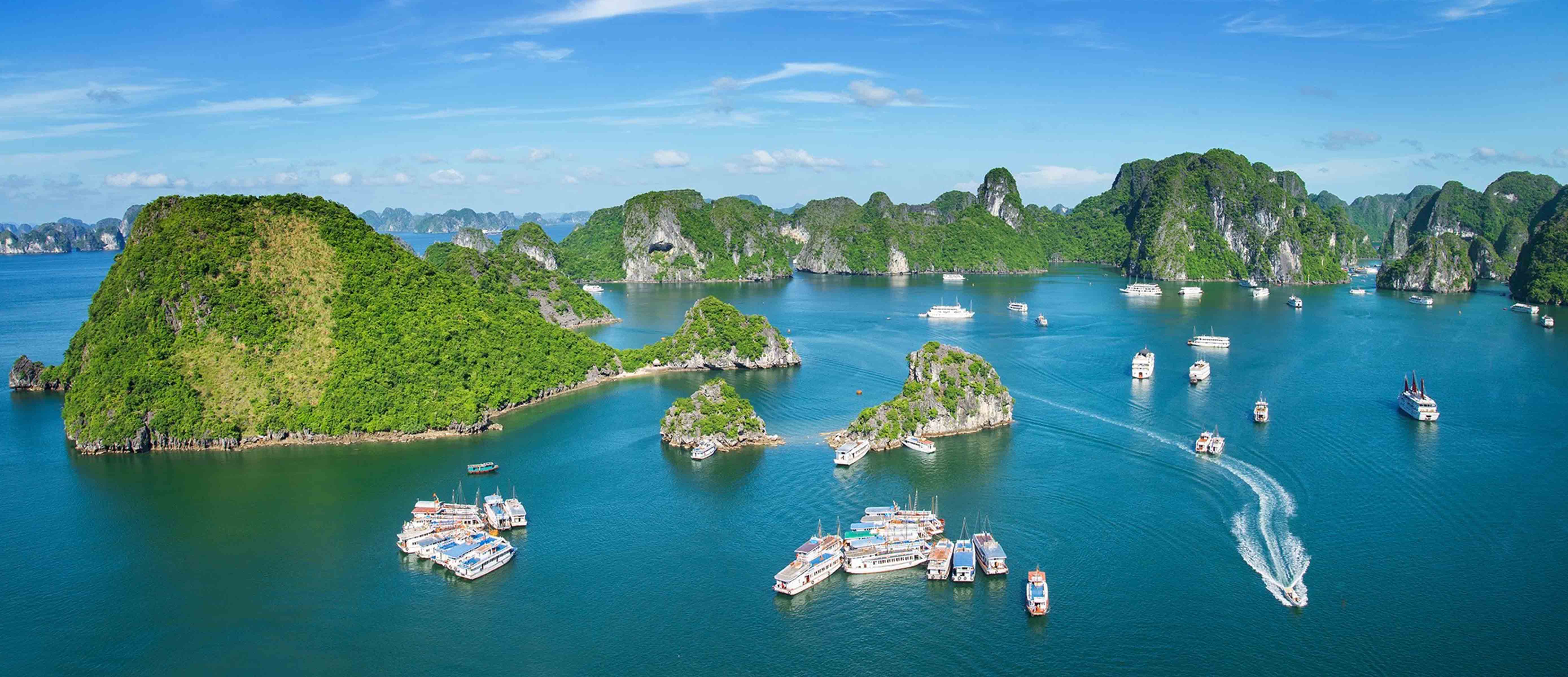 101 Traveller’s Checklist for Halong Bay Banner Image