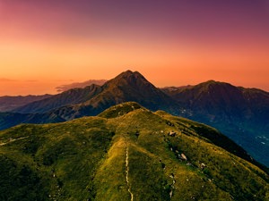 Hong Kong For The Non-Conventional Tourist Image
