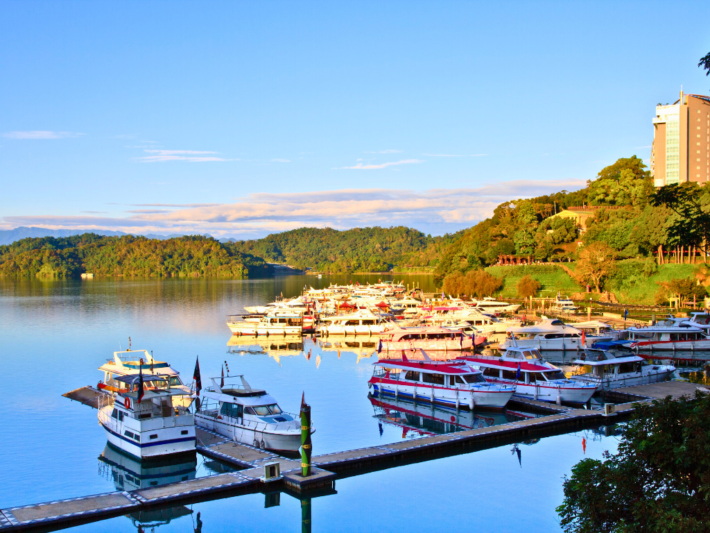 Taiwan <p>Taipei + Alishan + Sun Moon Lake Tour<br>(Min 2-to-go)</p> Tour Image