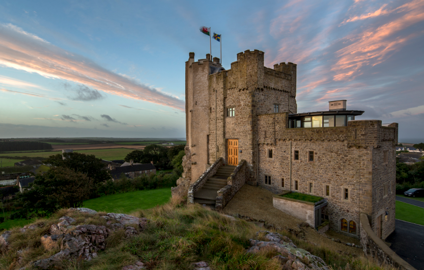 Reasons why you should “NEVER” visit Wales Image