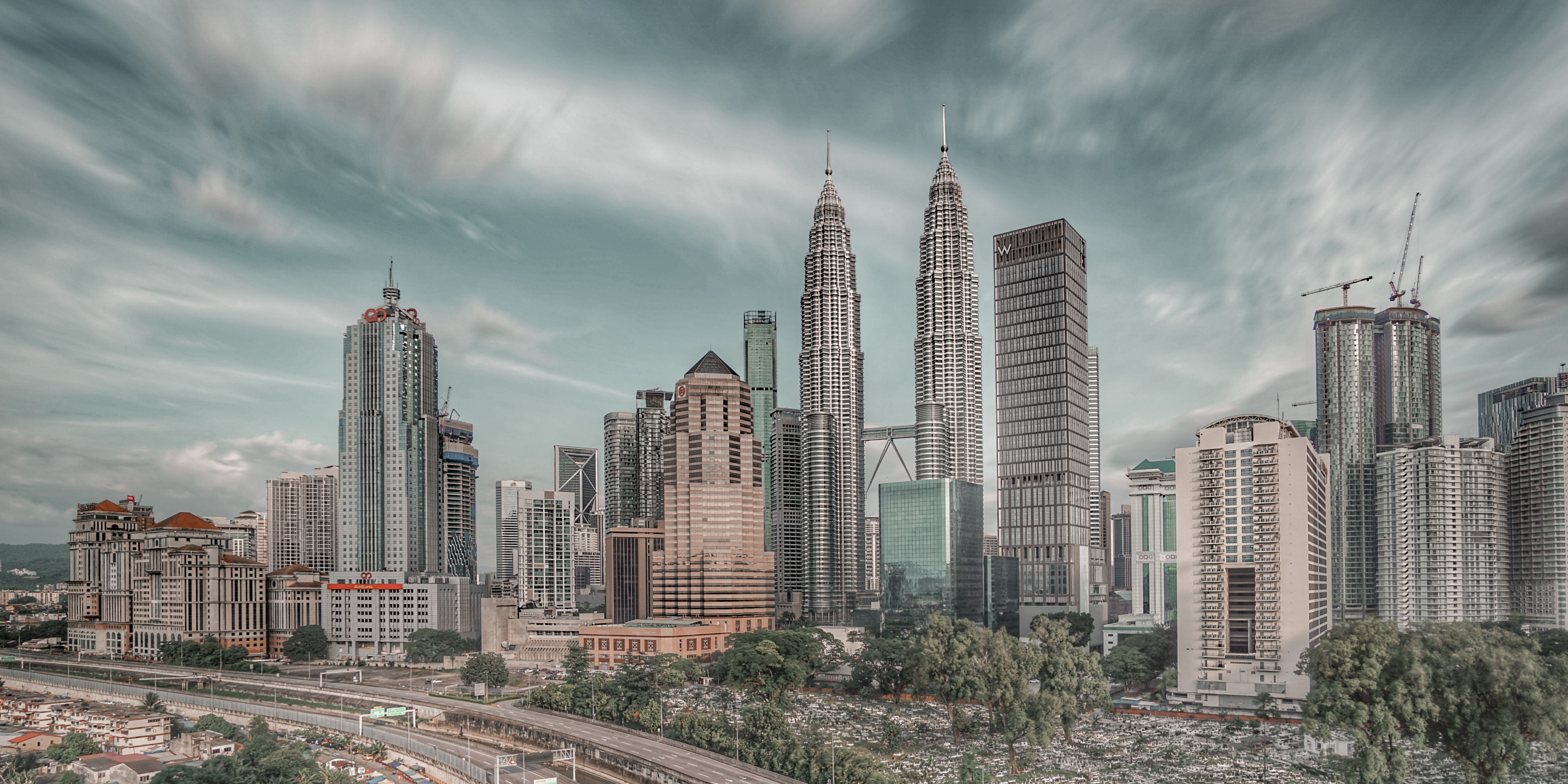 Kuala Lumpur: Panorama of the City Image