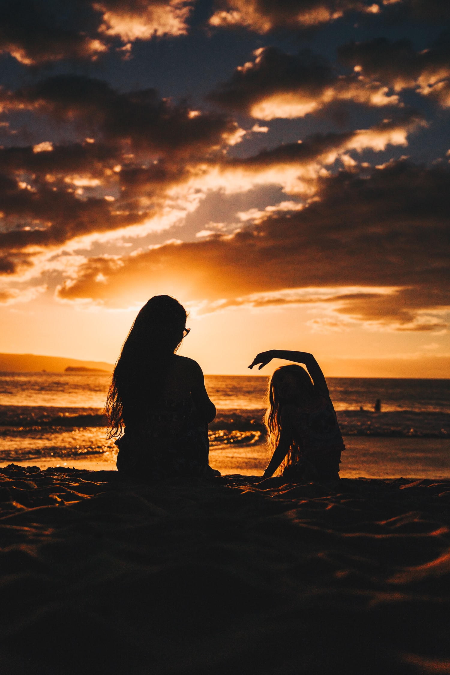 5 Thoughtful Mother's Day Gifts For Mums At Home Banner Image