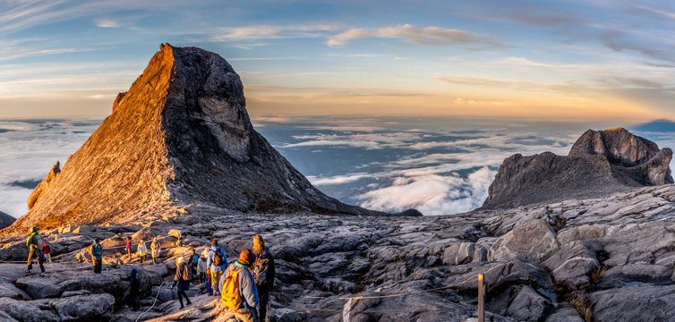 4D3N Mount Kinabalu Trekking Image