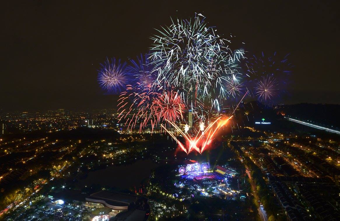 The Best Places to Spend New Year's Eve in Malaysia Banner Image