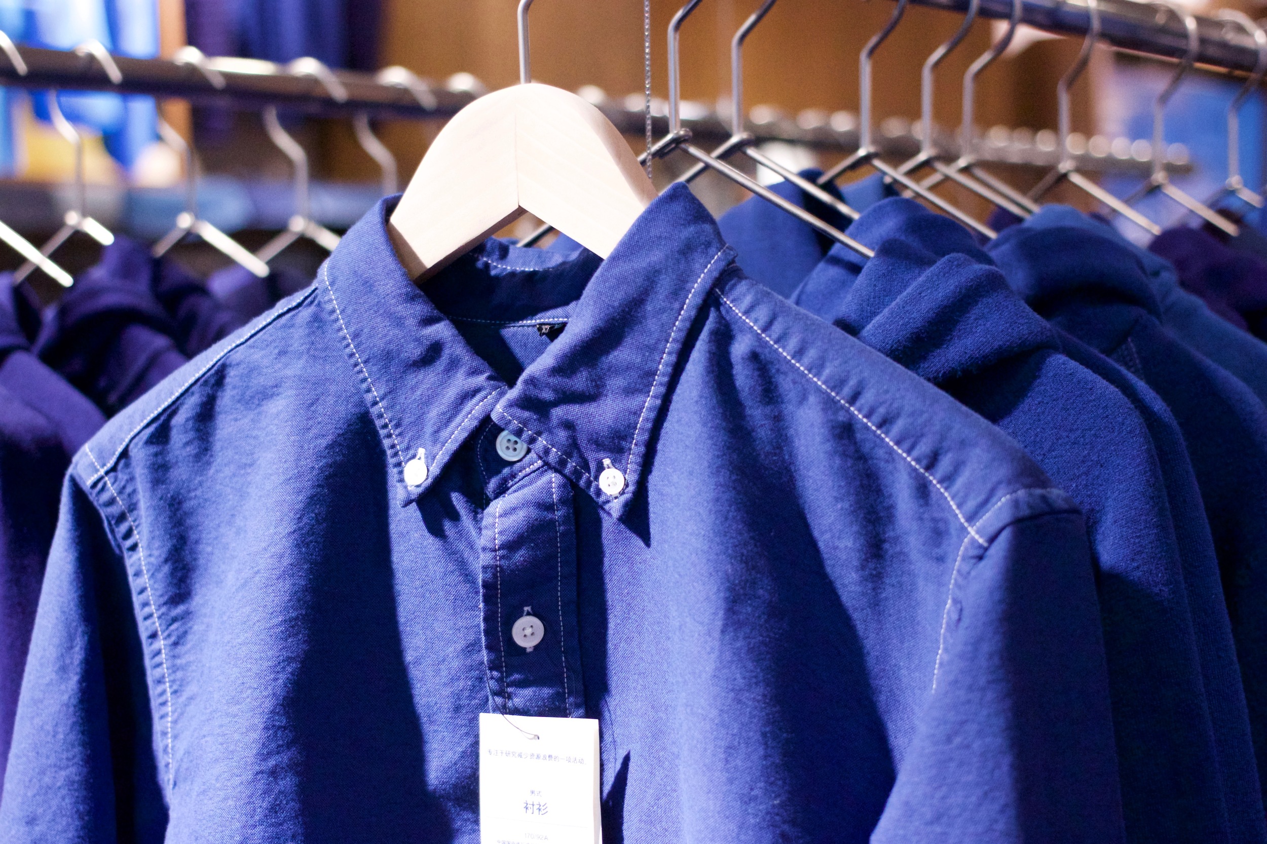 8 Eco Friendy Travel Wear You'll Love Banner Image